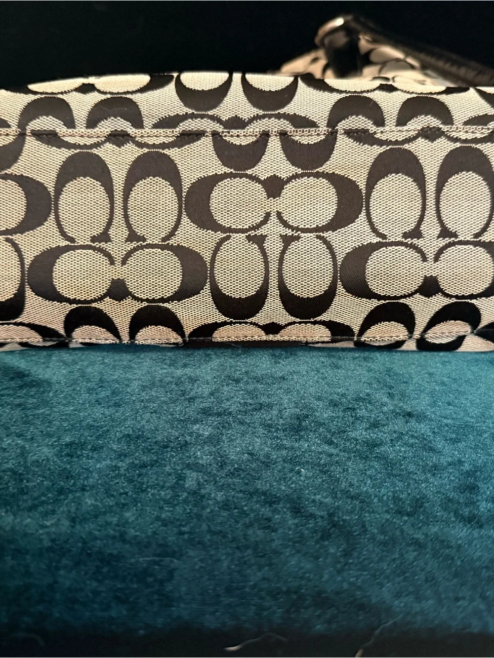 Vintage Y2K Signature Strip Tote F28504